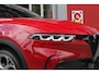 Alfa Romeo Tonale 1.3T PHEV 280PK EDIZIONE BUSINESS | AFNEEMBARE TREKHAAK | ALL SEASON BANDEN | PREMIUM PACK: LEDEREN BEKLEDING/GEVENTILEERDE VOORSTOELEN/4-VOUDIG ELEKTRISCH VERSTELBARE LENDESTEUN VOORSTOELEN/HOOGGLANS ZWARTE RAAMOMLIJSTING/AMBIENT LIGHTING | TECHNOLOGY PACK: PAARKEERWAARSCHUWING VOOR ACHTER ZIJKANT/AUTOMATISCHE INPARKEERHULP MET EXIT ASSIST/360° CAMERA/AUTONOMOUS DRIVING LEVEL 2 MET O.A. ADAPTIVE CRUISE CONTROL/BLIND SPOT DETECTION/AUTOMATISCH DIMMENDE BUITENSPIEGELS/ELEKTRISCH BEDIENBARE ACHTERKLEP/DRAADLOZE TELEFOONLADER | WINTERPACK: STOELVERWARMING VOOR/STUURVERWARMING/VERWARMBARE RUITENSPROEIERS | HARMAN KARDON SOUND SYSTEM | DRAADLOZE APPLE CARPLAY/ANDROID AUTO | NAVIGATIE | 20" LICHTMETALEN VELGEN "GRAPHITE GREY" |
