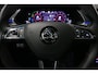 Skoda Superb Combi 1.4 TSI iV Sportline Business / Panoramadak / Elektr. verstelbare stoelen + memory / Elektr. wegklapbare trekhaak / Stoelverwarming / Ambienteverlichting / Apple Carplay - Android Auto / Achteruitrijcamera / Stuuwielverwarming / PDC / 19'' LMV / Navigatie