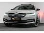 Skoda Superb Combi 1.4 TSI iV Sportline Business / Panoramadak / Elektr. verstelbare stoelen + memory / Elektr. wegklapbare trekhaak / Stoelverwarming / Ambienteverlichting / Apple Carplay - Android Auto / Achteruitrijcamera / Stuuwielverwarming / PDC / 19'' LMV / Navigatie