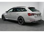 Skoda Superb Combi 1.4 TSI iV Sportline Business / Panoramadak / Elektr. verstelbare stoelen + memory / Elektr. wegklapbare trekhaak / Stoelverwarming / Ambienteverlichting / Apple Carplay - Android Auto / Achteruitrijcamera / Stuuwielverwarming / PDC / 19'' LMV / Navigatie