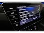 Skoda Superb Combi 1.4 TSI iV Sportline Business / Panoramadak / Elektr. verstelbare stoelen + memory / Elektr. wegklapbare trekhaak / Stoelverwarming / Ambienteverlichting / Apple Carplay - Android Auto / Achteruitrijcamera / Stuuwielverwarming / PDC / 19'' LMV / Navigatie