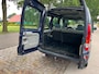 Renault Kangoo 1.2-16V Authentique APK tot 09-02-2027 - vijf zitplaatsen - goeie auto - trekhaak -ramen werken niet, handel,export