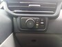 Ford E-Transit Cust. 320 L2H1 Limited 71 kWh DC | 136PK | Adaptieve Cruise | Dodehoeksensoren | 360-graden camera | Trekhaak | 5-zits | Navigatie | Direct beschikbaar! | 2 AGM-accu's