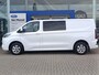 Ford E-Transit Cust. 320 L2H1 Limited 71 kWh DC | 136PK | Adaptieve Cruise | Dodehoeksensoren | 360-graden camera | Trekhaak | 5-zits | Navigatie | Direct beschikbaar! | 2 AGM-accu's