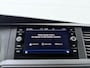 Volkswagen Transporter Bedrijfswagens 2.0 TDI 204 PK L2H1 Highline | Trekhaak | Parkeerhulp | ACC | Versterkte Vering | Carplay | 17'' |