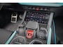 Lamborghini Urus SE 4.0 V8 Hybrid | AKRAPOVIC | ADAPTIVE | TREKHAAK | MASSAGE | STOELVERWARMING & VERKOELING | SUEDE HEMEL | B&O 3D AUDIO |