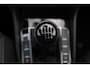 Volkswagen Golf Sportsvan 1.4 TSI Business Edition 150PK / 110kW, Verwarmbare voorstoelen, ErgoActive bestuurdersstoel met massagefunctie, navigatie, Xenon verlichting, trekhaak, parkeersensoren voor en achter (PDC), multifunctioneel lederen stuurwiel, cruise control, elektrisch verstel-, verwarm- en inklapbare buitenspiegels, bluetooth telefoonvoorbereiding, 2-zone climatronic, reservewiel etc.