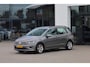 Volkswagen Golf Sportsvan 1.4 TSI Business Edition 150PK / 110kW, Verwarmbare voorstoelen, ErgoActive bestuurdersstoel met massagefunctie, navigatie, Xenon verlichting, trekhaak, parkeersensoren voor en achter (PDC), multifunctioneel lederen stuurwiel, cruise control, elektrisch verstel-, verwarm- en inklapbare buitenspiegels, bluetooth telefoonvoorbereiding, 2-zone climatronic, reservewiel etc.