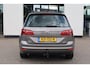 Volkswagen Golf Sportsvan 1.4 TSI Business Edition 150PK / 110kW, Verwarmbare voorstoelen, ErgoActive bestuurdersstoel met massagefunctie, navigatie, Xenon verlichting, trekhaak, parkeersensoren voor en achter (PDC), multifunctioneel lederen stuurwiel, cruise control, elektrisch verstel-, verwarm- en inklapbare buitenspiegels, bluetooth telefoonvoorbereiding, 2-zone climatronic, reservewiel etc.