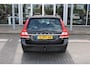 Volvo V70 T4 180PK Automaat Nordic+ | Verw. Voorstoelen | Trekhaak | PDC Achter | Verw. Voorruit | Leder |