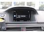 Volvo V70 T4 180PK Automaat Nordic+ | Verw. Voorstoelen | Trekhaak | PDC Achter | Verw. Voorruit | Leder |