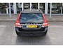 Volvo V70 T4 180PK Automaat Nordic+ | Verw. Voorstoelen | Trekhaak | PDC Achter | Verw. Voorruit | Leder |