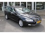 Volvo V70 T4 180PK Automaat Nordic+ | Verw. Voorstoelen | Trekhaak | PDC Achter | Verw. Voorruit | Leder |