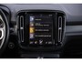 Volvo XC40 1.5 T5 Twin Engine R-Design | Plug-in Hybrid (PHEV) | Achteruitrijcamera | Parkeersensoren | Panoramadak | Keyless Entry | Elektrische Achterklep | Navigatie | Elektrisch Verstelbare Voorstoelen | Stoelverwarming
