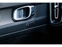 Volvo XC40 1.5 T5 Twin Engine R-Design | Plug-in Hybrid (PHEV) | Achteruitrijcamera | Parkeersensoren | Panoramadak | Keyless Entry | Elektrische Achterklep | Navigatie | Elektrisch Verstelbare Voorstoelen | Stoelverwarming