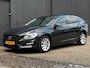 Volvo V60 1.6 D2 Kinetic PANO|TREKHAAK|NAVI|PDC