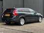 Volvo V60 1.6 D2 Kinetic PANO|TREKHAAK|NAVI|PDC