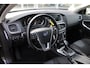 Volvo V40 T4 180PK Automaat Momentum | Org. NL | Trekhaak | PDC V+A | Climate control | 17" LMV | Bluetooth |