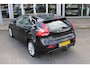 Volvo V40 T4 180PK Automaat Momentum | Org. NL | Trekhaak | PDC V+A | Climate control | 17" LMV | Bluetooth |