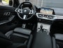 BMW 3-Serie Touring 330e High Executive M-Sport | Panoramdak | HUD | HIFI | Active Cruise | Stoelverwarming | Ambiance Interieur | Laserlight |