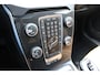Volvo V40 T3 153PK Nordic+ | Panoramadak | Trekhaak | El. Stoel + geheugen | H&K Audio | PDC + Camera |