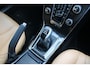 Volvo V40 T3 153PK Nordic+ | Panoramadak | Trekhaak | El. Stoel + geheugen | H&K Audio | PDC + Camera |
