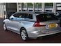 Volvo V60 2.0 B3 Business Pro Nederlandse auto dealeronderhouden 166791 NAP virtuele cockpit pdc navigatie sportstoelen leren bekleding stoelverwarming APPLE DAB+