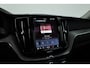 Volvo XC60 2.0 T6 Plug-in hybrid AWD Plus Dark | Pano-dak | Trekhaak | Adap. Cruise | 360 camera | Dodehoek (Blis)