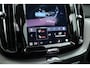Volvo XC60 2.0 T6 Plug-in hybrid AWD Plus Dark | Pano-dak | Trekhaak | Adap. Cruise | 360 camera | Dodehoek (Blis)