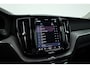 Volvo XC60 2.0 T6 Plug-in hybrid AWD Plus Dark | Pano-dak | Trekhaak | Adap. Cruise | 360 camera | Dodehoek (Blis)