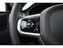 Volvo XC60 2.0 T6 Plug-in hybrid AWD Plus Dark | Pano-dak | Trekhaak | Adap. Cruise | 360 camera | Dodehoek (Blis)