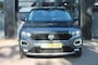 Volkswagen T-Roc 1.5 TSI Sport  150pk    Stoel/stuur verwarming / afneembare trekhaak.