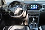 Volkswagen T-Roc 1.5 TSI Sport  150pk    Stoel/stuur verwarming / afneembare trekhaak.