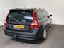 Volvo V70 2.0 146pk Momentun Trekhaak 1500kg/ Leer/ Cruise/ Spoiler/ LMV/ PDC