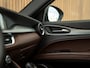 Alfa Romeo Stelvio 2.0T AWD B-Tech | Veloce stoelen | Lederen dash. | Adapt. cruise