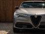 Alfa Romeo Stelvio 2.0T AWD B-Tech | Veloce stoelen | Lederen dash. | Adapt. cruise