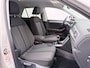 Volkswagen T-Roc 1.0 TSI Life Edition | Camera | ACC | Stoelverwarming |
