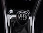 Volkswagen T-Roc 1.0 TSI Life Edition | Camera | ACC | Stoelverwarming |