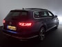 Volkswagen Passat Variant 1.4 TSI PHEV GTE Business / Panodak / Elek. Trekhaak / 360 Camera / Sfeerverlichting