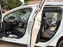 Peugeot 2008 1.6 VTi Féline/ PANO/ LED