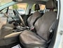 Peugeot 2008 1.6 VTi Féline/ PANO/ LED