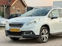 Peugeot 2008 1.6 VTi Féline/ PANO/ LED