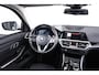 BMW 3-Serie Touring 320d Business Edition Plus Sport Line - Active Cruise Control - Sportstoelen - Hifi - Comfort Access - Active Guard Plus - Live Cockpit Professional - Active Guard Plus - Elektrisch verwarmde voorstoelen -