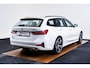 BMW 3-Serie Touring 320d Business Edition Plus Sport Line - Active Cruise Control - Sportstoelen - Hifi - Comfort Access - Active Guard Plus - Live Cockpit Professional - Active Guard Plus - Elektrisch verwarmde voorstoelen -