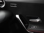 Mercedes-Benz A-klasse 200 AMG Line Navigatie Climate Control Camera Virtual Cockpit Led Stoelverwarming Cruise control Parkeersensoren