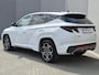 Hyundai Tucson 1.6 T-GDI HEV N Line / Elektrische achterklep / Achteruitrijcamera / Trekgewicht 1650 kg / Adaptief cruise control / Stuur- & Stoelverwarming / Draadloze telefoon lader / Apple Carplay Android Auto / Krell Audio Systeem / Keyless Entry/Start /