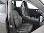 Volvo XC60 2.0 T6 Plug-in hybrid AWD Plus Dark | Panoramadak | Cruise Control Adaptief | Head-Up | 360° Camera | Harman / Kardon | Voorstoelen met Geheugen | Stoelverwarming | Apple Carplay/Android Auto |