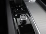 Volvo XC60 2.0 T6 Plug-in hybrid AWD Plus Dark | Panoramadak | Cruise Control Adaptief | Head-Up | 360° Camera | Harman / Kardon | Voorstoelen met Geheugen | Stoelverwarming | Apple Carplay/Android Auto |