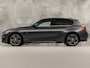 BMW 1-Serie 118i M Sport High Executive Automaat (GROOT NAVI, M PAKKET, LEDER, STOELVERWARMING, SPORTSTOELEN, GETINT GLAS, PARKEERSENSOREN, CRUISE, NIEUWSTAAT)
