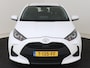 Toyota Yaris 1.5 VVT-i Active | BTW voertuig | Dealer onderhouden | Apple CarPlay/Android Auto | Cruise Control Adaptive | achteruitrijcamera |